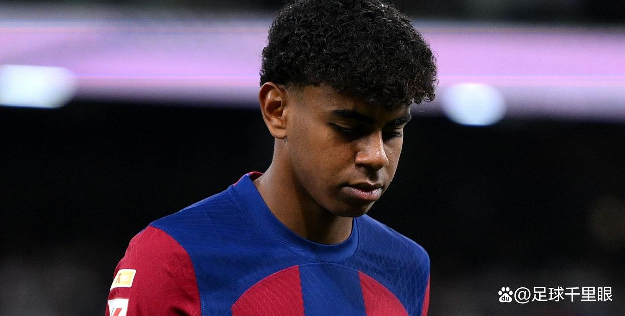 开云官方网站在线登陆-巴萨遭遇争议判罚，裁判组回应：执法公正，说明日期由于大小.-开云官方网站在线登陆