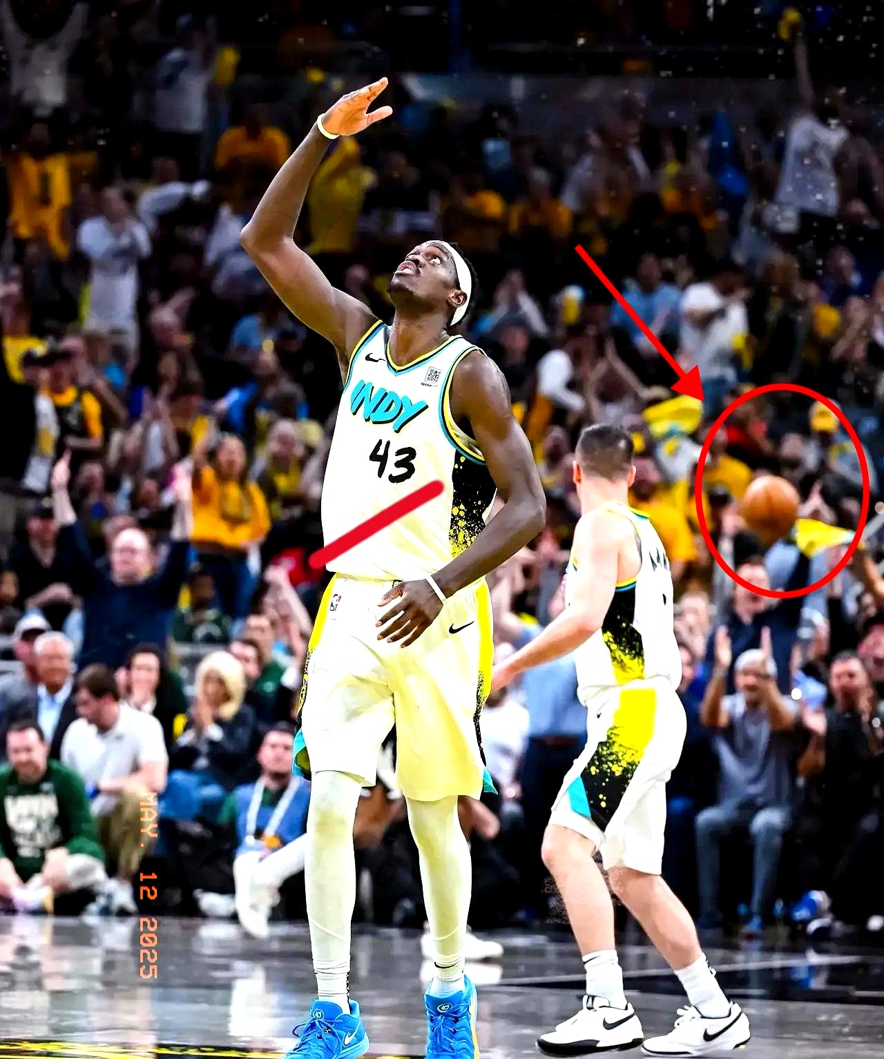 开云中国-表现优异引爆全场！，西亚卡姆意外战胜G2比赛高潮迭起-开云中国